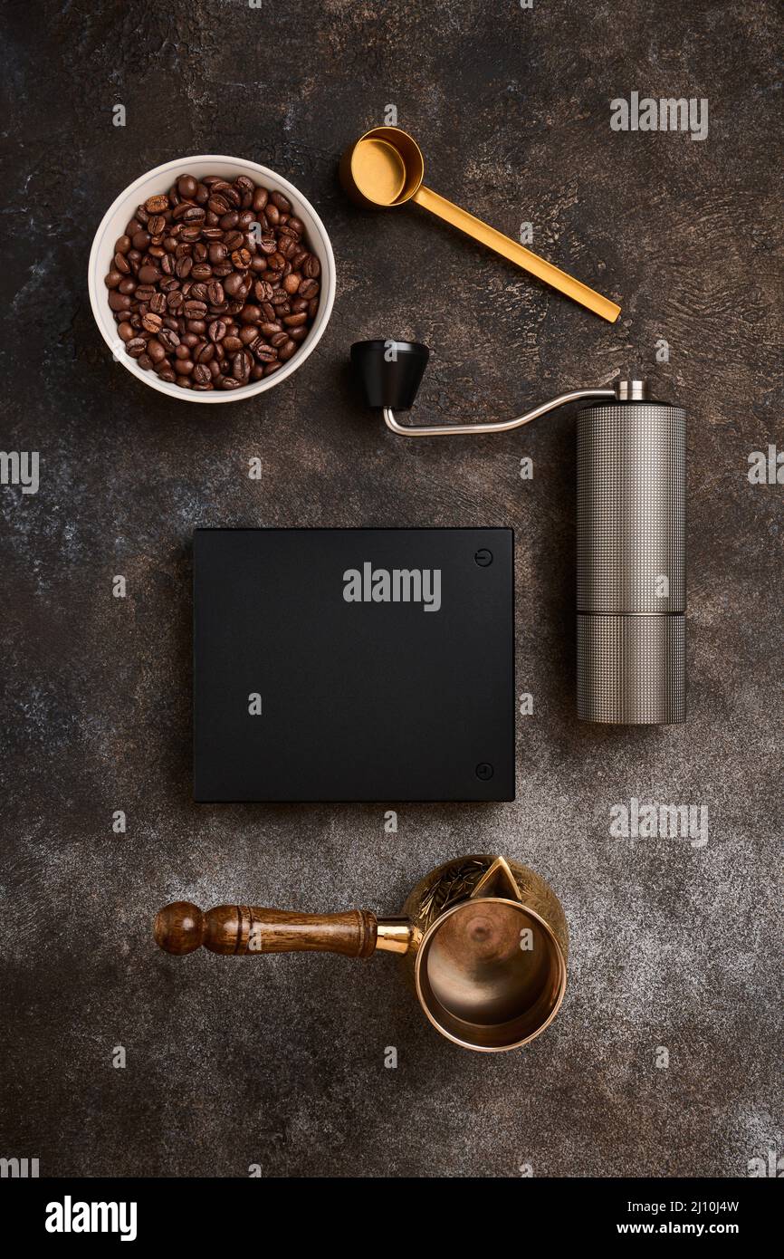 https://c8.alamy.com/comp/2J10J4W/barista-tools-on-dark-background-coffee-making-concept-in-a-cafe-flat-lay-2J10J4W.jpg