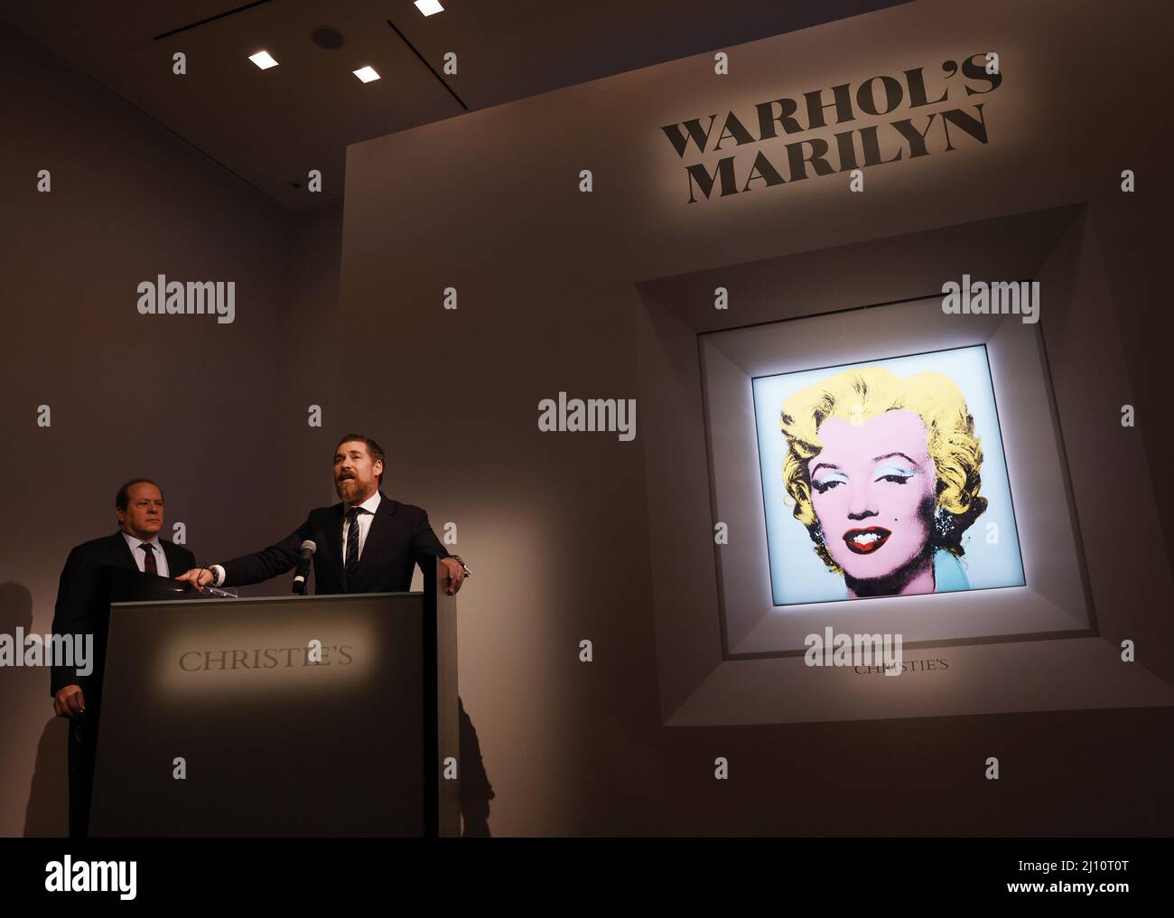 Marilyn monroe warhol painting hi-res stock photography and images - Alamy