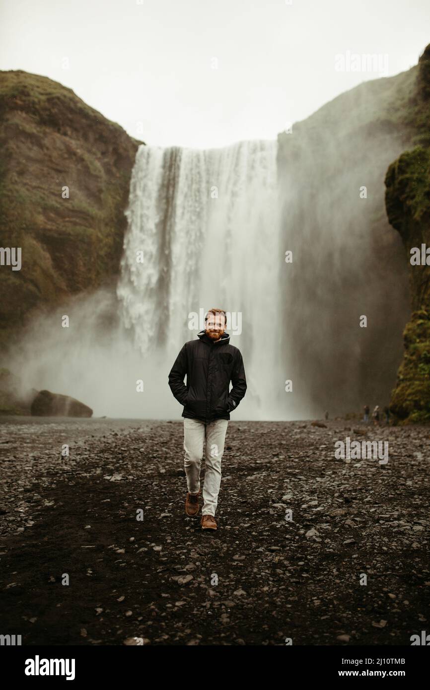 Beautiful vertical shot man hi-res stock photography and images - Alamy