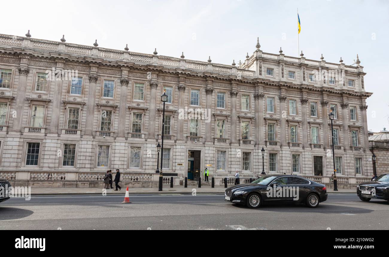 The Cabinet Office building in Whitehall Stock Photo - Alamy