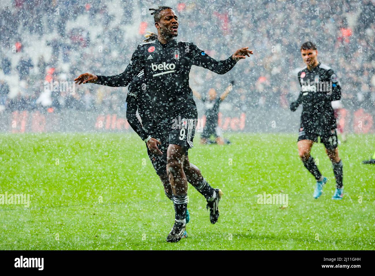 Michy batshuayi besiktas hi-res stock photography and images - Alamy