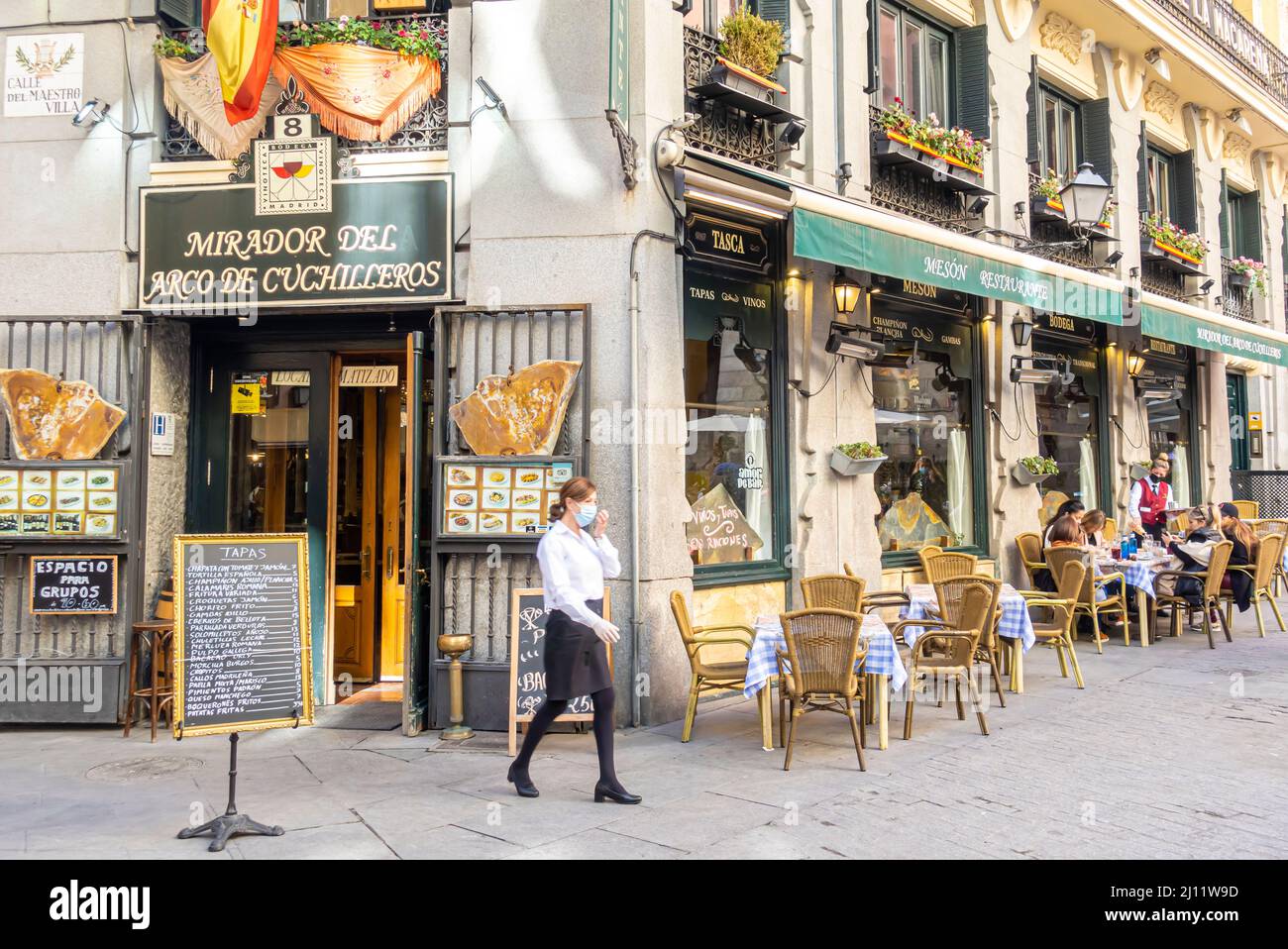 Mirador del Arco de Cuchilleros, restaurant eatery serving traditional Spanish food in madrid, Spain Stock Photo