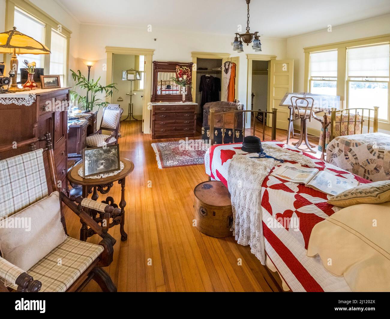 Henry Ford house, The Mangoes at the Edison and Ford Winter Estates in