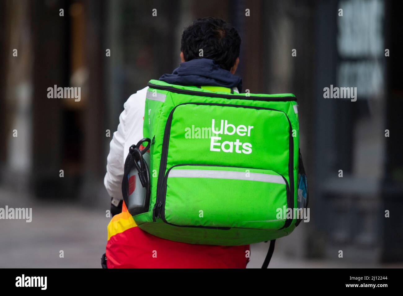 Uber eats worker hi-res stock photography and images - Alamy