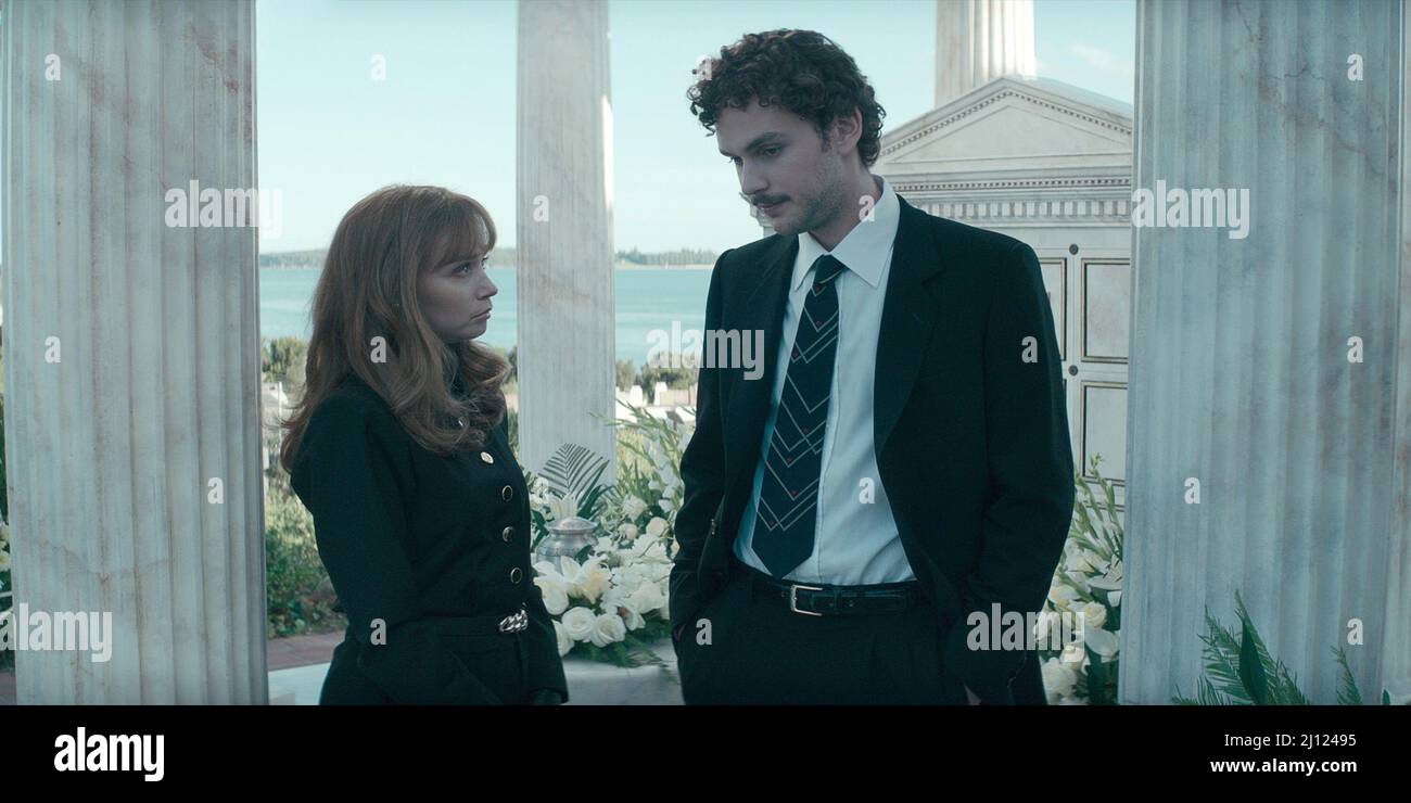 PIECES OF HER, from left Jessica Barden, Nicholas Burton, (Season 1