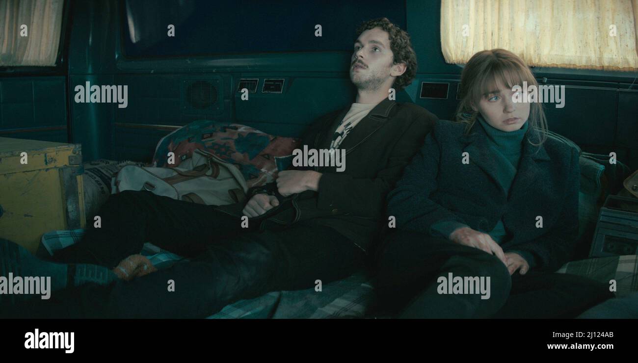 PIECES OF HER, from left Nicholas Burton, Jessica Barden, (Season 1