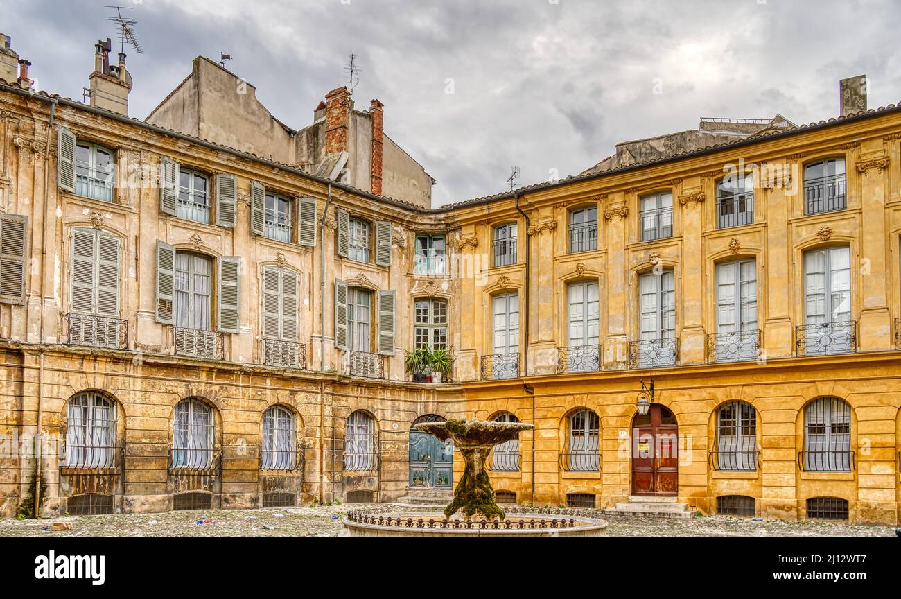 Provence landmarks hi-res stock photography and images - Alamy