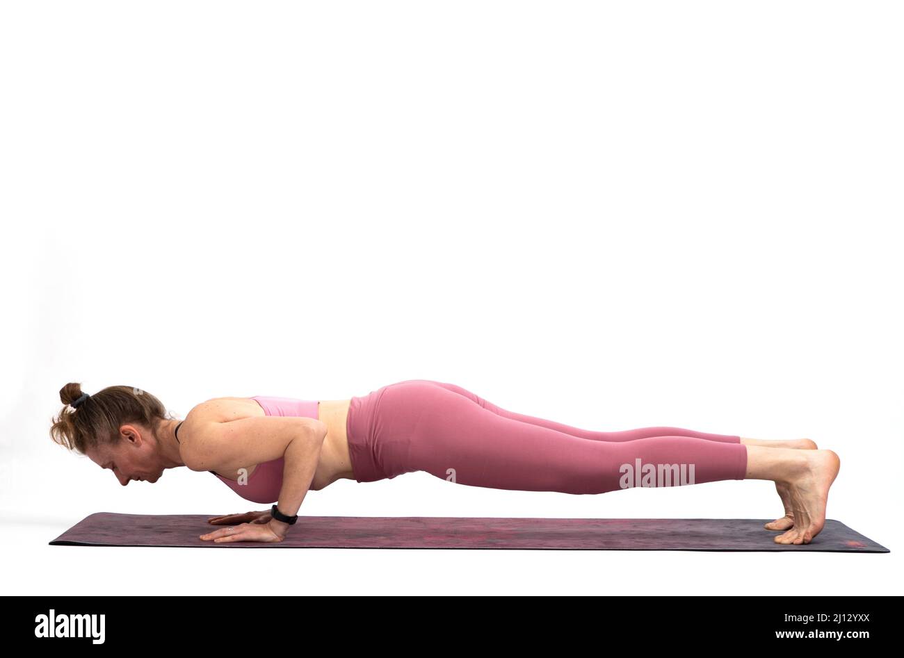 How to Do Low Plank — Chaturanga Dandasana in Yoga - YOGA PRACTICE