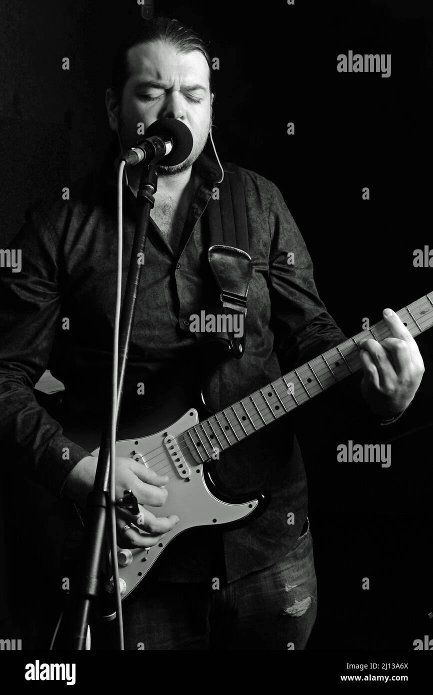 Mikey Murphy - Lead Vocals and Guitar for SymhaTree Stock Photo