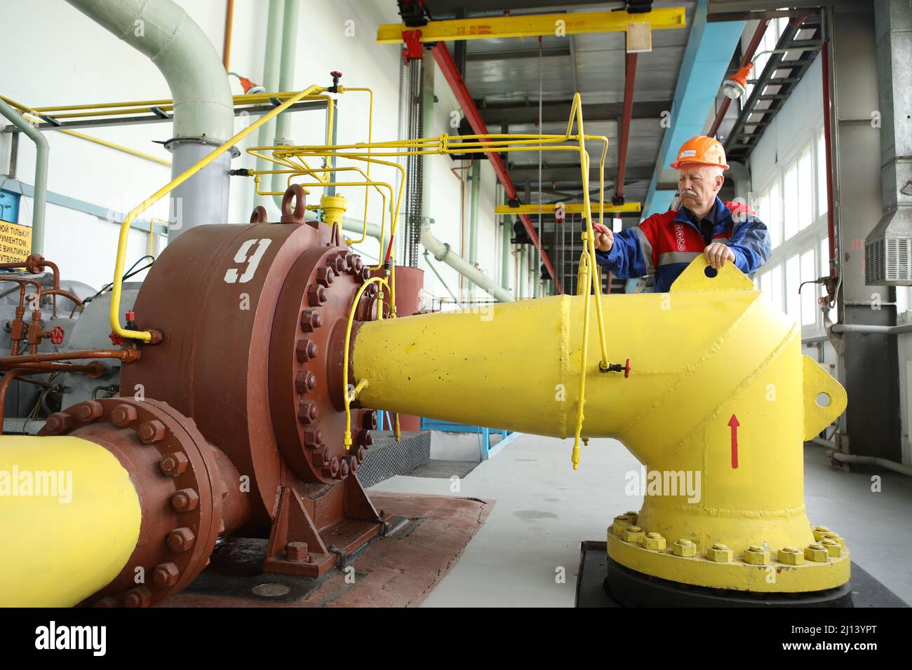 Workers at the oil and gas station. Shut off the gas, control station