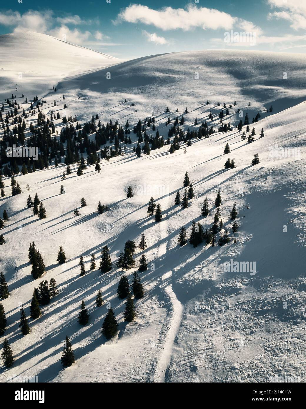 Beautiful vertical shot mount hi-res stock photography and images - Alamy