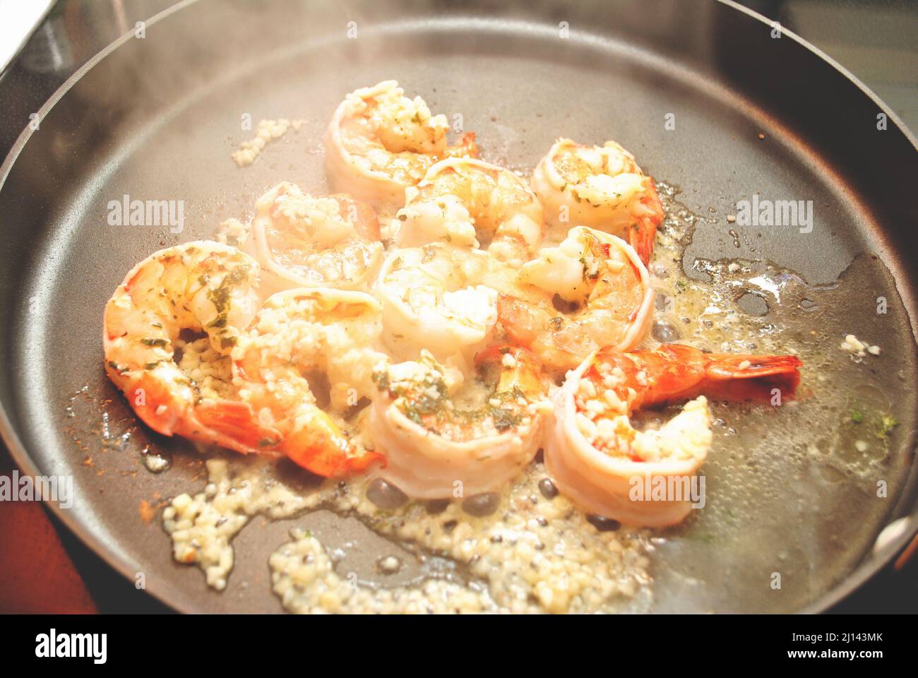 Cooking Shrimp Scampi Sauce Stock Photo Alamy