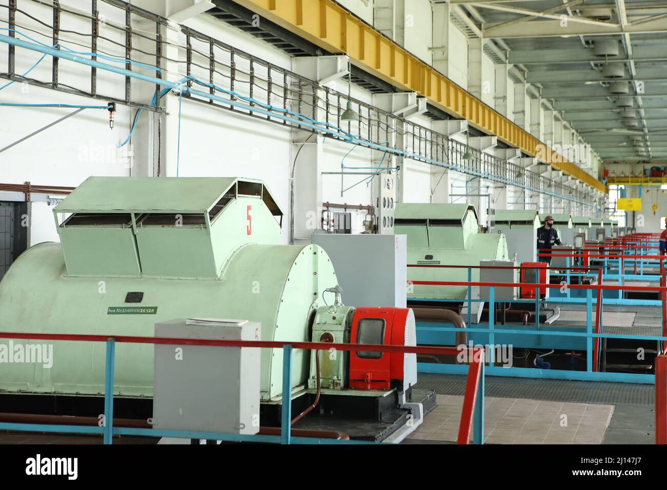 Gas transportation system. Booster pumping station for gas. filling