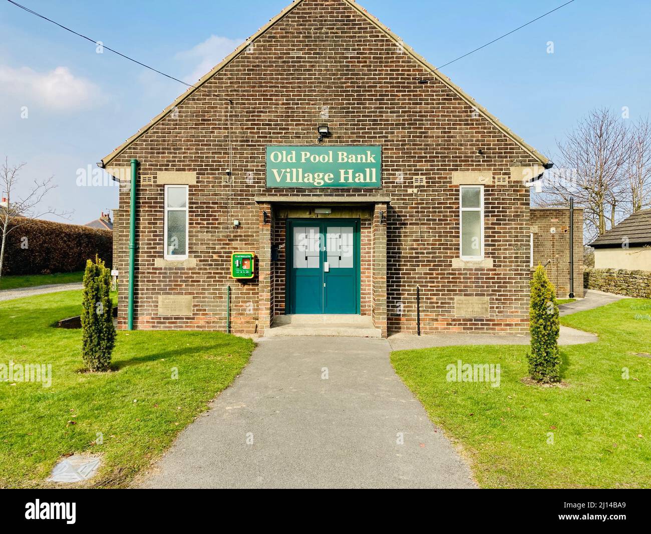 Old Pool Bank Village Hall, part of the hamlet of Old Pool Bank, West Yorkshire, and the meeting place of the parish council. Stock Photo
