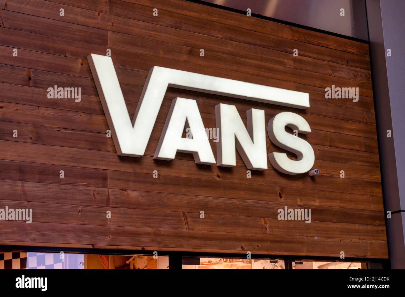 Vans store hi-res stock photography and images - Alamy