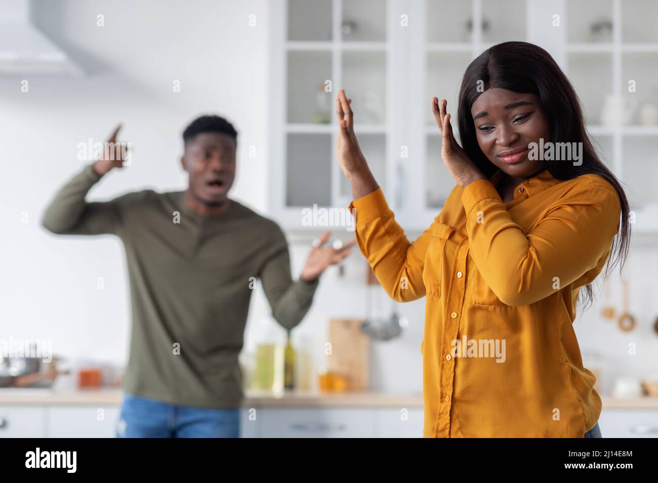 Domestic violence black woman hi-res stock photography and images - Alamy