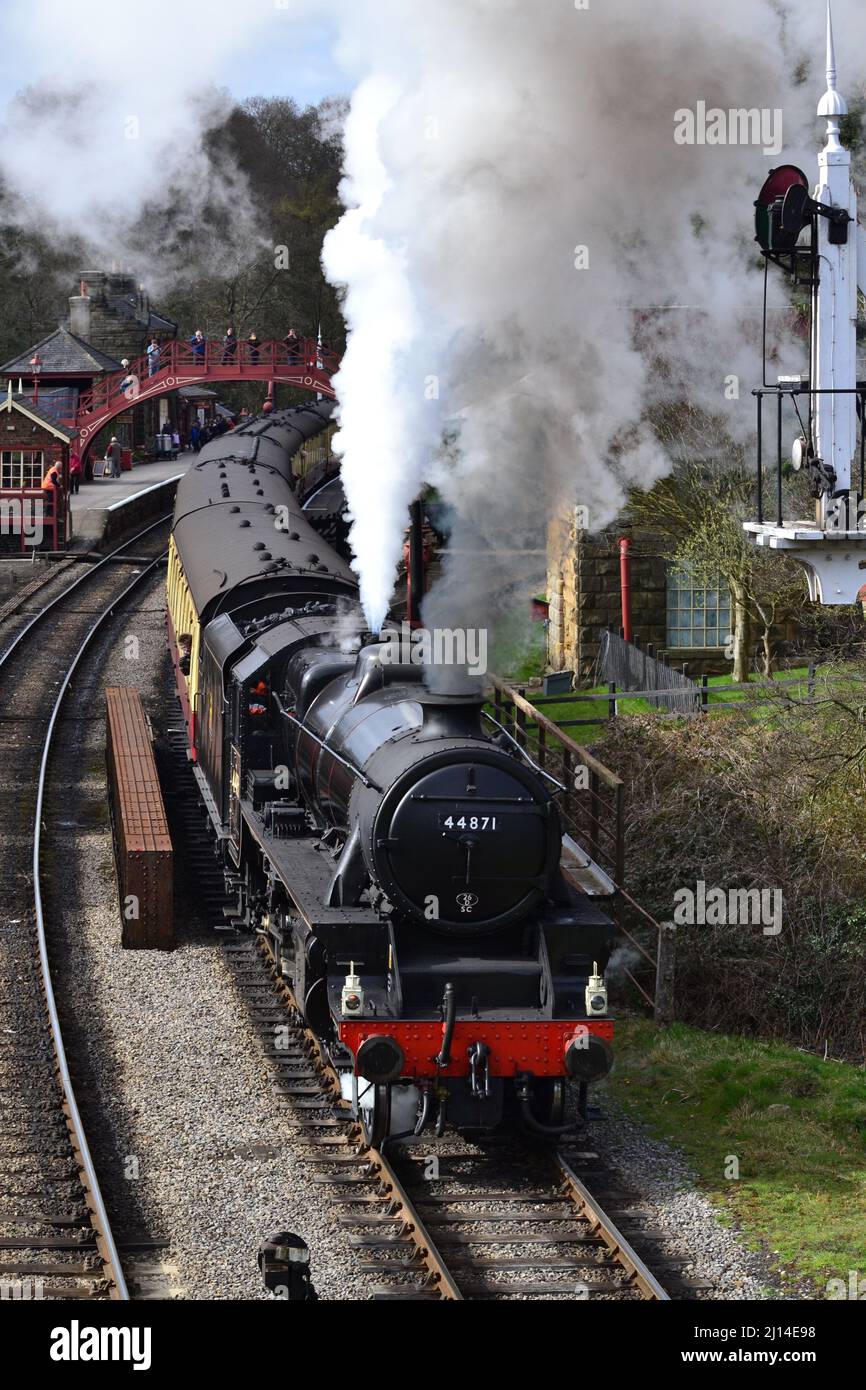 44871 - Black Five Steam Train - British Locomotive - NYMR - Goathland Station - Heritage Railway - North Yorkshire - UK Stock Photo