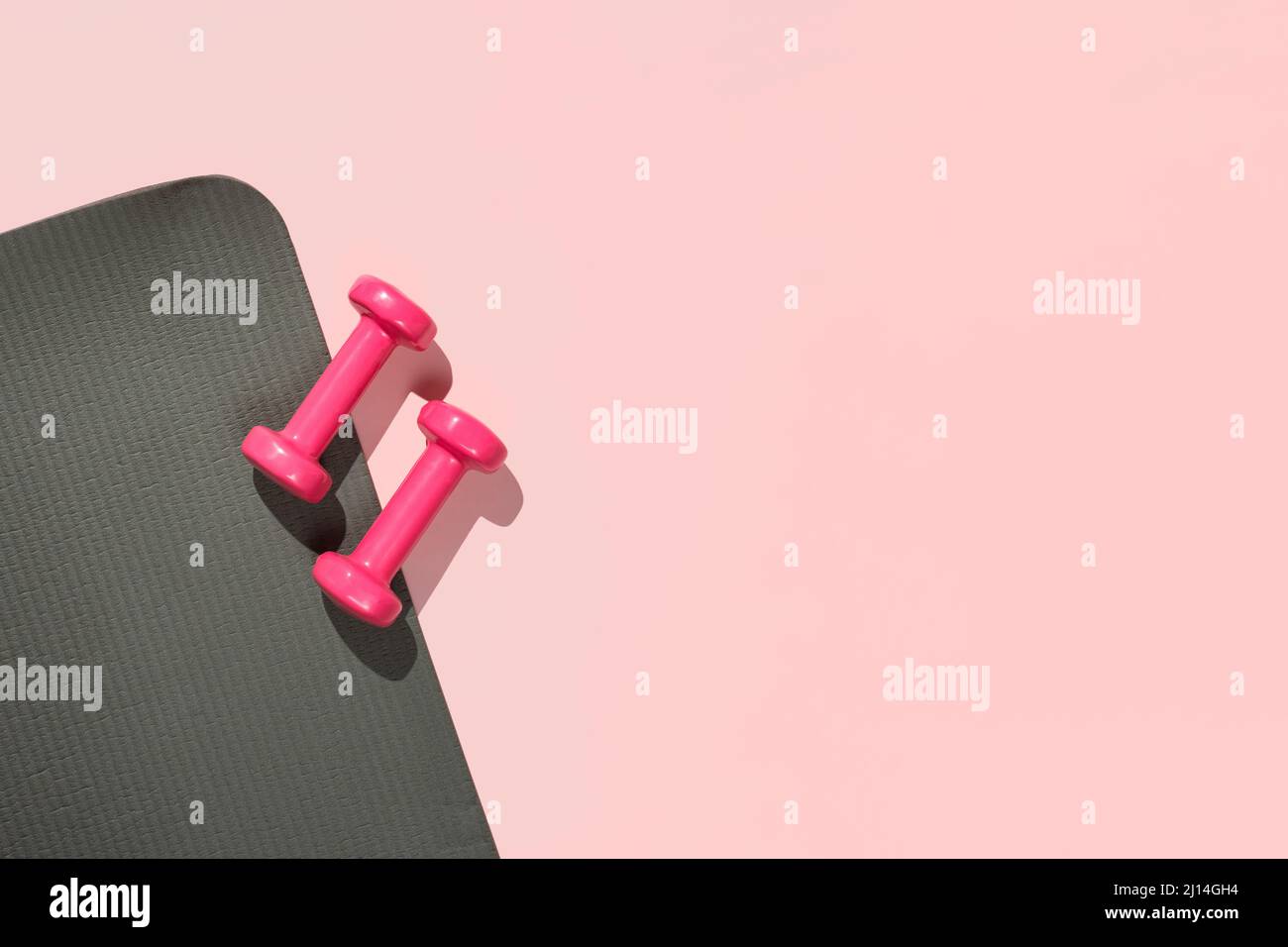 Pink mat hi-res stock photography and images - Page 3 - Alamy