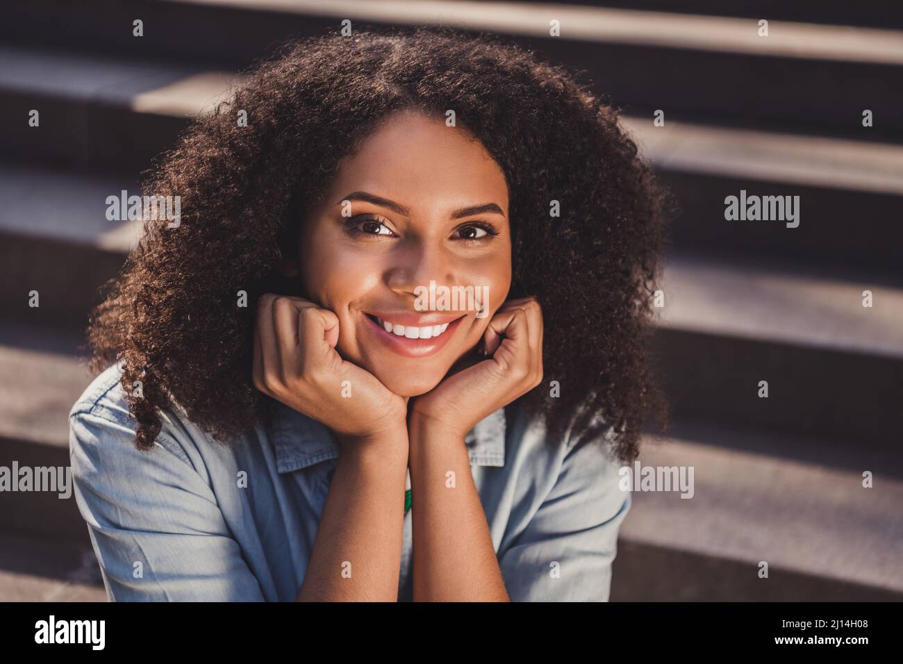 Wavy stairs hi-res stock photography and images - Alamy
