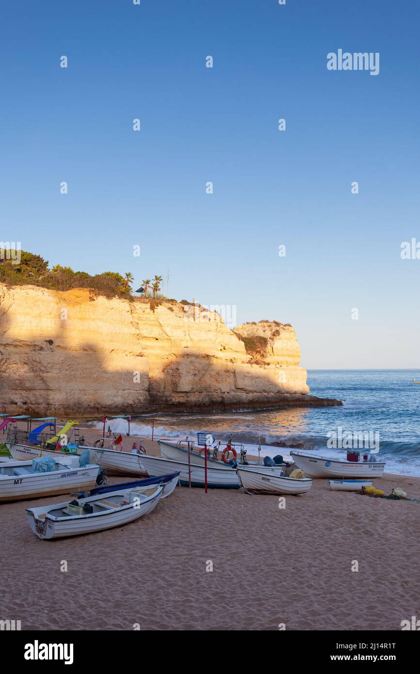 Praia da Nossa Senhora da Rocha, a small beach, in the seaside town of Alporchinhos, Algarve Coast, Portugal, surrounded by breathtaking cliffs. Stock Photo