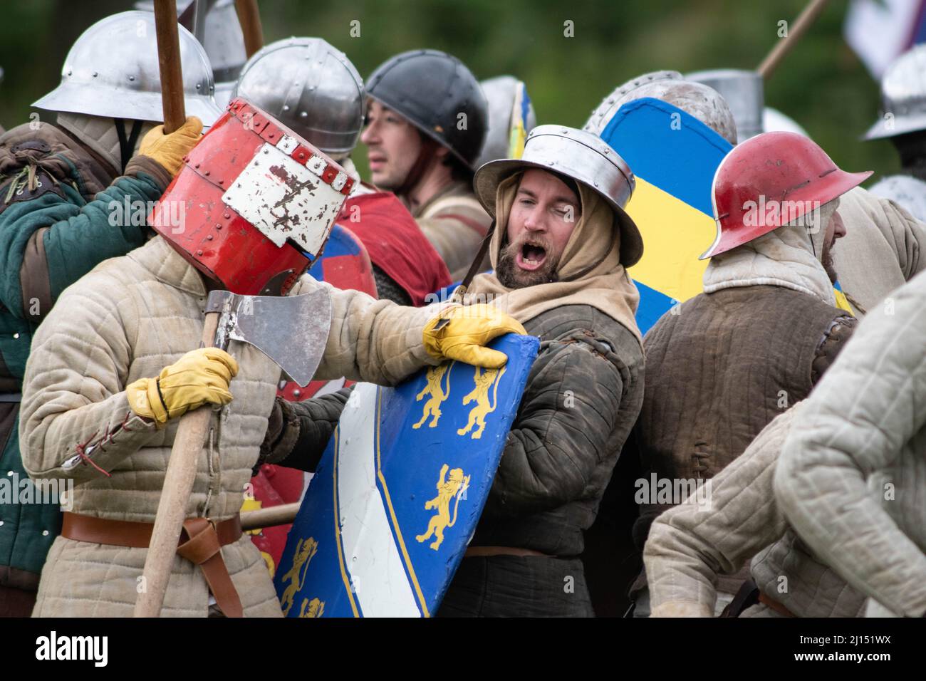 Evesham, Worcestershire, UK. 7th August, 2021. Pictured: Re-enactors practice fighting techniques after a 2 year battle absence due to the Covid pande Stock Photo