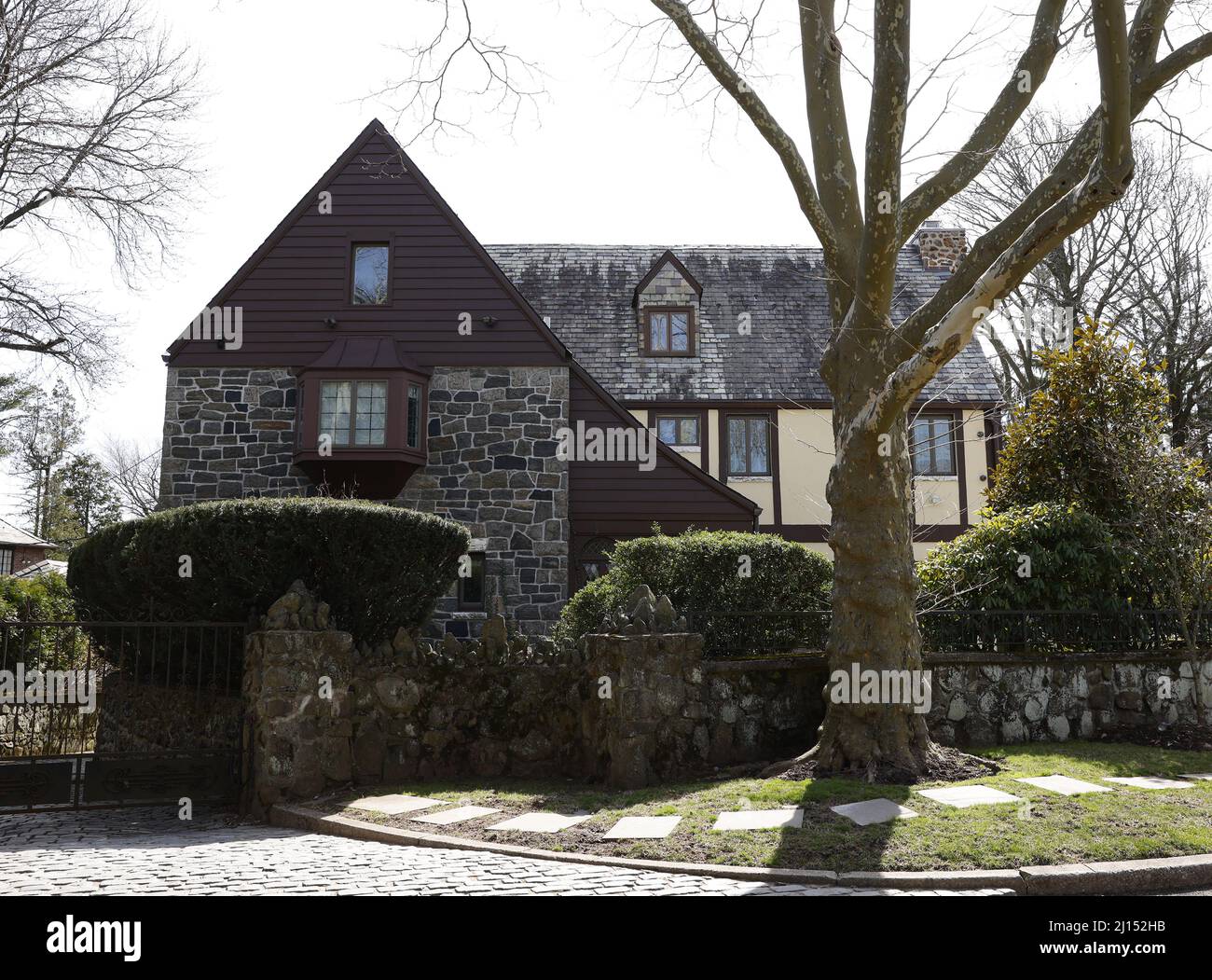 Staten Island, United States. 22nd Mar, 2022. The house that was used as the Corleone Compound for the 1972 production of the iconic film "The Godfather" remains in similar conditiion as it was 50 years ago as the 50th anniversary of the blockbuster movie approaches on Tuesday, March 22, 2022 in New York City. The film debuted on March 24, 1972 and set box office records, revitalizing the career of Marlon Brando and launching the career of Al Pacino while winning the Oscar for Best Picture. Photo by John Angelillo/UPI Credit: UPI/Alamy Live News Stock Photo