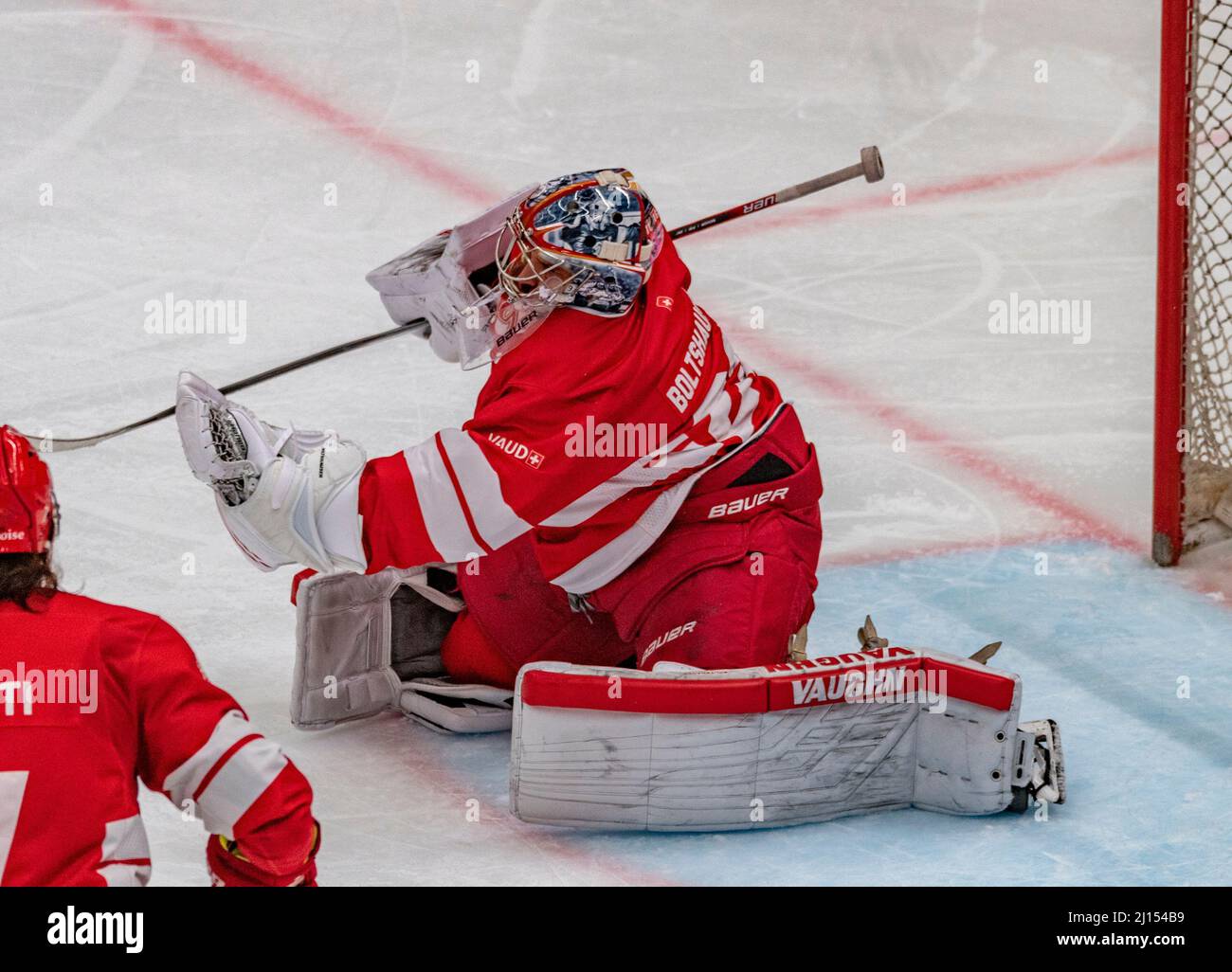 Lausanne, Vaudoise Arena, Switzerland. 22nd Mar, 2022:         Luca Boltshauser (goalkeeper) of Lausanne HC (29) makes a stop during the Pre-playoffs, Acte 3 of the 2021-2022 Swiss National League Season with the Lausanne HC and HC Ambri-Piotta. Credit: Eric Dubost/Alamy Live News Stock Photo