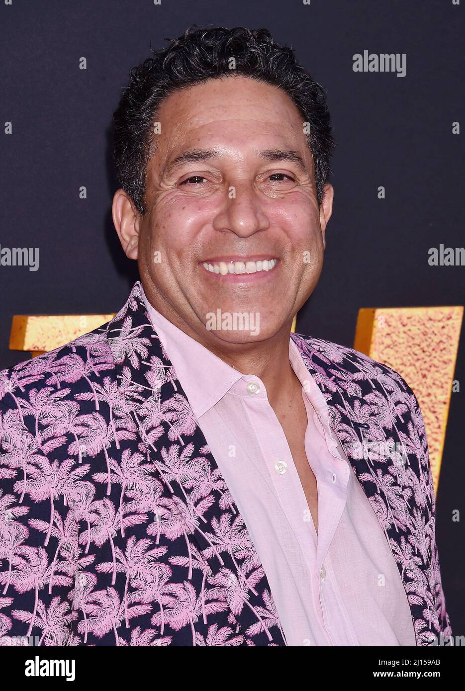 Oscar Nunez's Instagram, Twitter & Facebook on IDCrawl