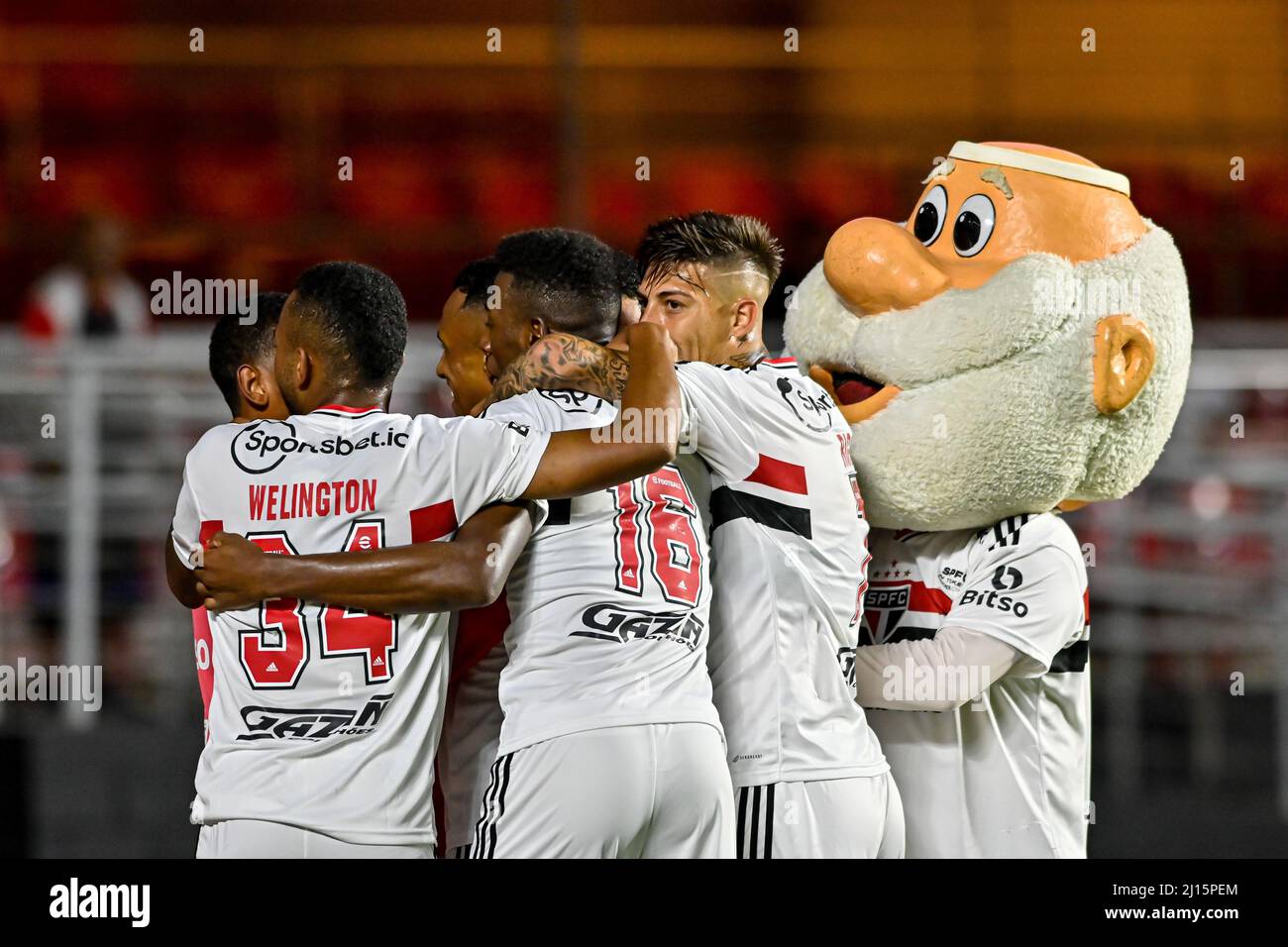 SÃO PAULO, SP - 22.03.2022: SÃO PAULO FC X SÃO BERNARDO FC - Marquinhos  celebrates a goal by São Paulo FC during a match between São Paulo FC x São  Bernardo FC