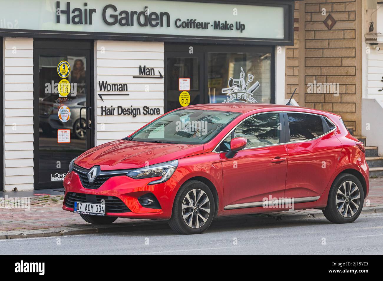 Side; Turkey – March 03 2022: red Renault Clio is parked on the street on a  warm day Stock Photo - Alamy