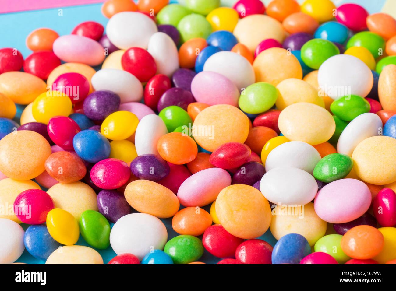 Mentos gum hi-res stock photography and images - Alamy