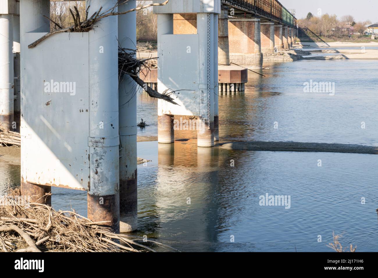 Drought warning: the hydrometric level of the Po river near the Ponte della  Becca has been at its lowest for thirty years. Pavia (Italy), March 22nd,  2022 (Photo by Matteo Rossetti/Mondadori Portfolio/Sipa