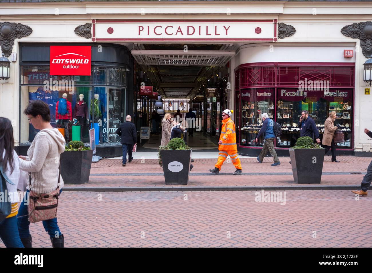 Piccadilly Arcade and Shoppers in Birmingham City Centre Stock Photo