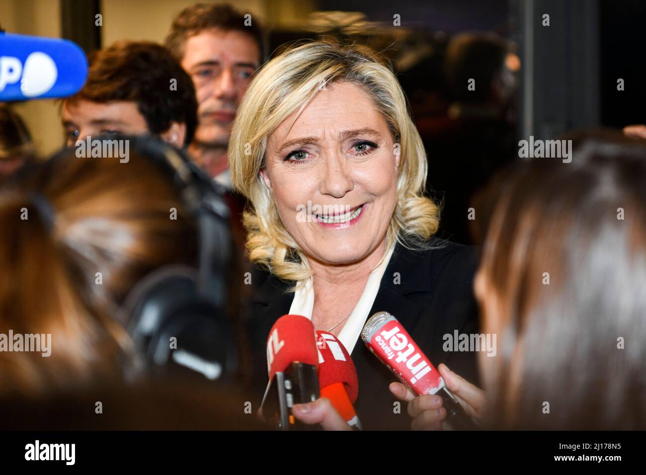 Marine Le Pen, candidate of the political party 'le Rassemblement National' (RN) for the French presidential election receives journalists at the new Stock Photo