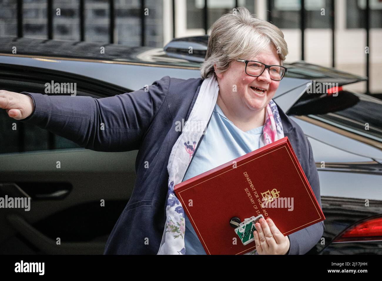 cabinet-meeting-therese-coffey-hi-res-stock-photography-and-images-alamy