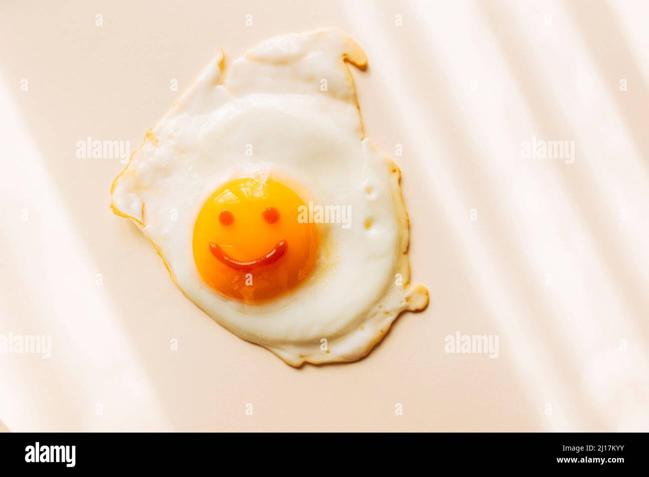 Egg on face hires stock photography and images Alamy