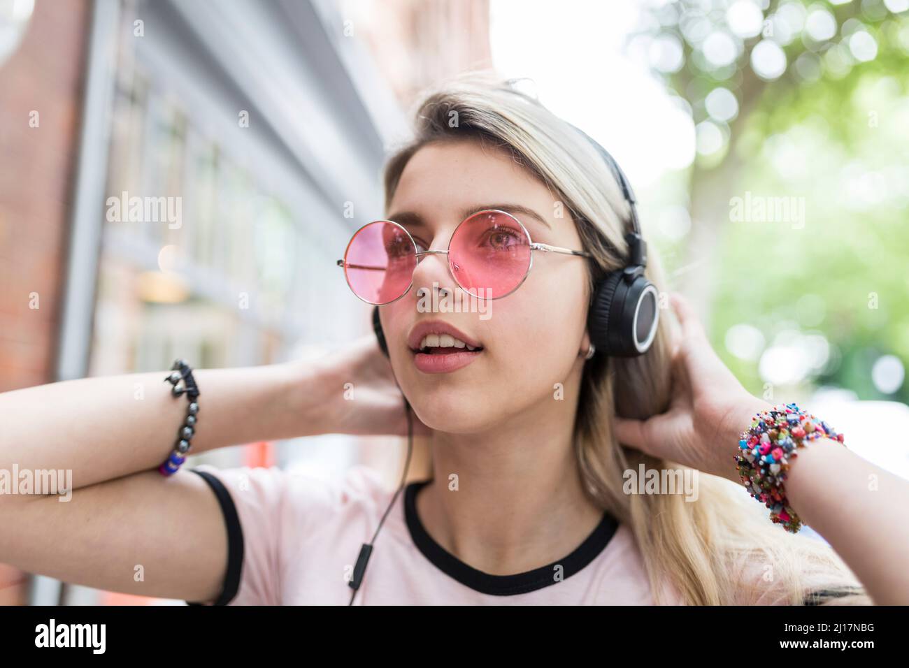 Wireless earbuds for teenage girl sale