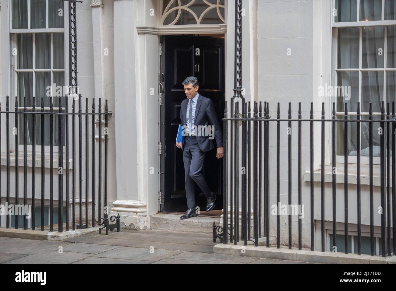 11 Downing Street, London, UK. 23 March 2022. Rishi Sunak MP, Chancellor of the Exchequer, leaving 11 Downing Street before giving his Spring Statement to Parliament. Credit: Malcolm Park/Alamy Live News. Stock Photo