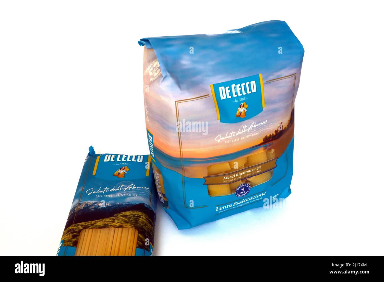 Pasta DE CECCO. Traditional Italian Food manufactured in Fara San