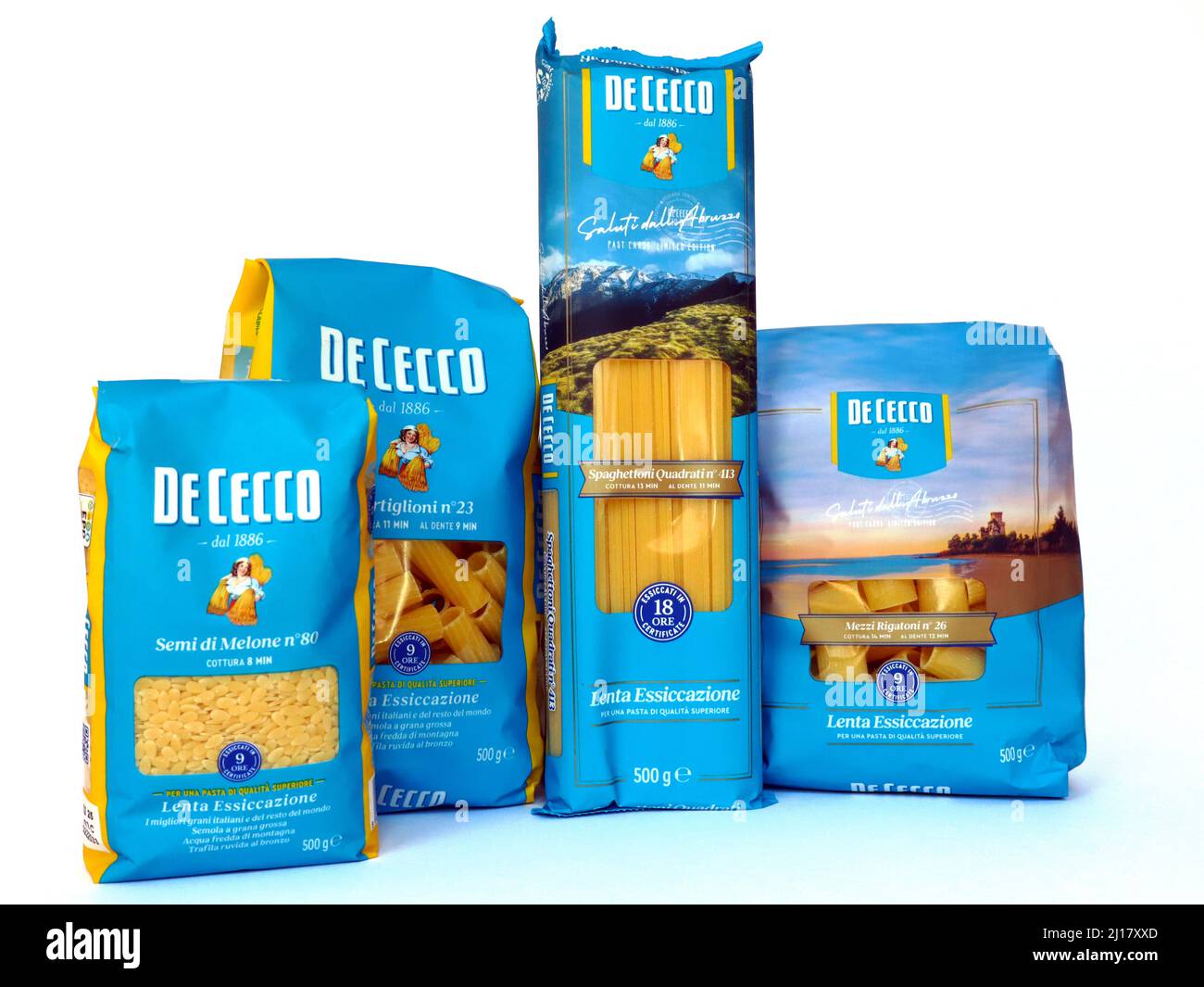Pasta DE CECCO. Traditional Italian Food manufactured in Fara San