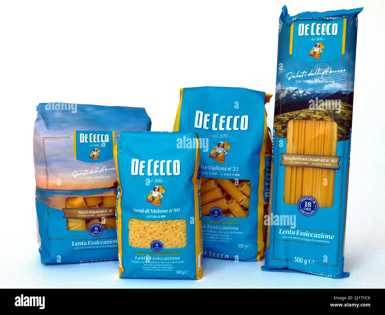 Pasta DE CECCO. Traditional Italian Food manufactured in Fara San Martino,  Italy Stock Photo - Alamy