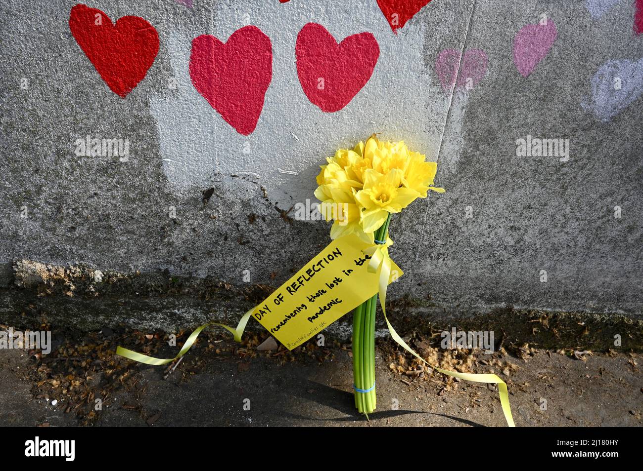 London, UK. A day of reflection took place at the National Covid Memorial Wall on the second anniversary of the first lockdown. The event was organised by Covid19 families uk the only national network of support groups across the UK for those who have become bereaved during the Pandemic. Credit: michael melia/Alamy Live News Stock Photo