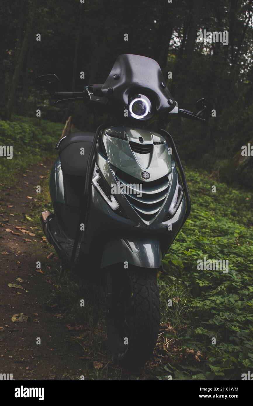 Piaggio zip hi-res stock photography and images - Alamy