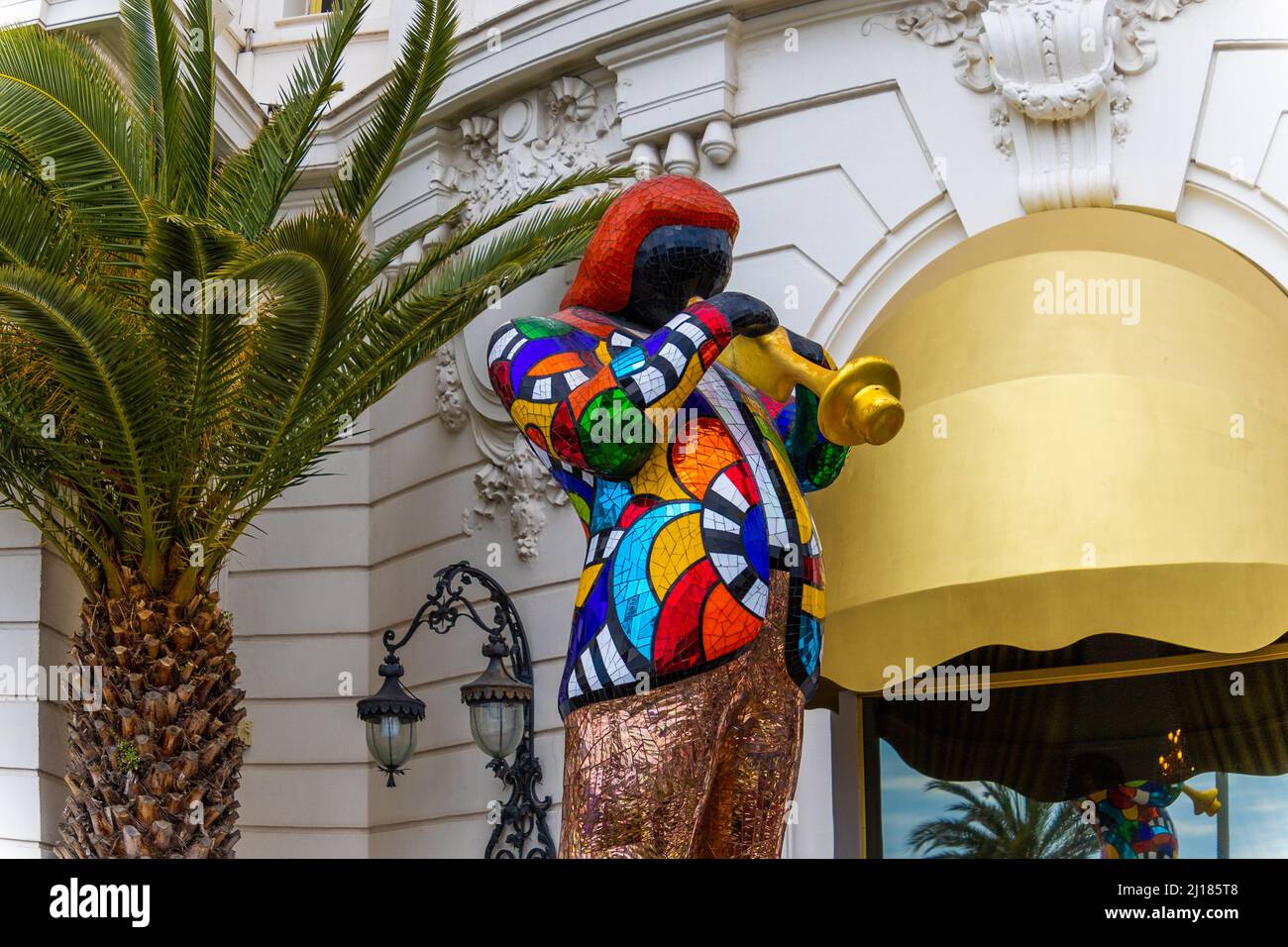 Nice, Statue of Niki de Saint Phalle, mosaic sculpture of Miles Davis in  front of Hotel Negresco Stock Photo - Alamy