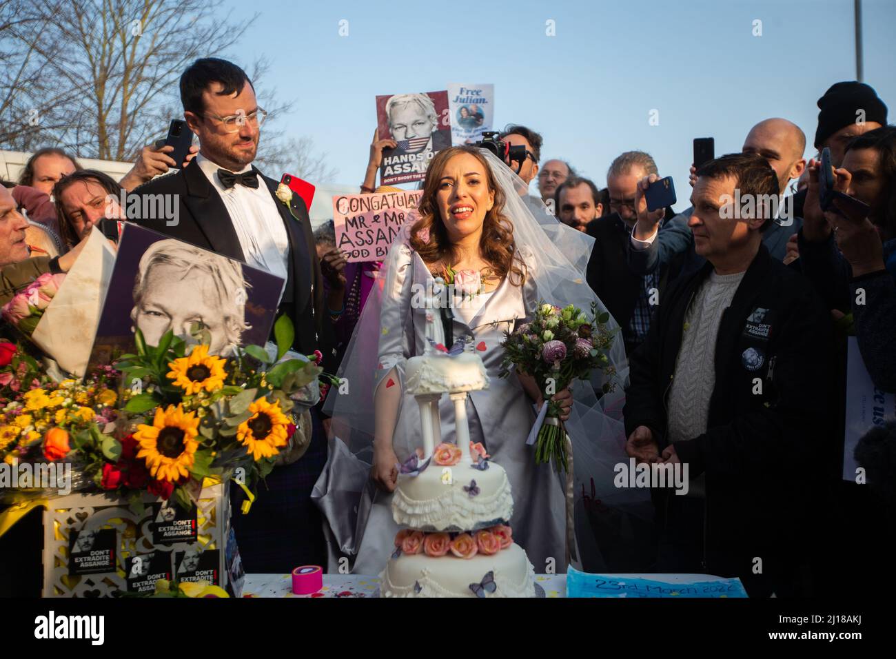 Stella morris assange wedding hi-res stock photography and images - Alamy, image size:1300x956