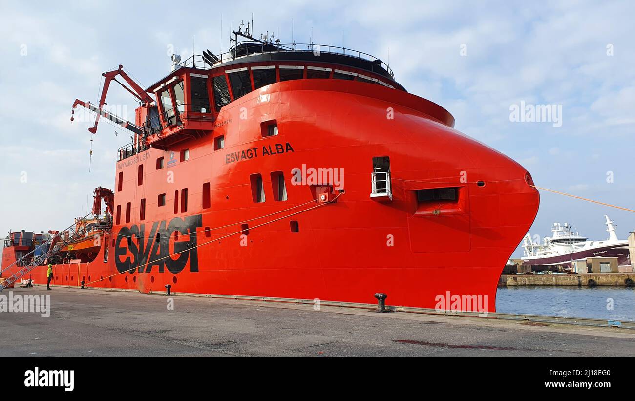 Boats in Fraserburgh harbour Stock Photo Alamy