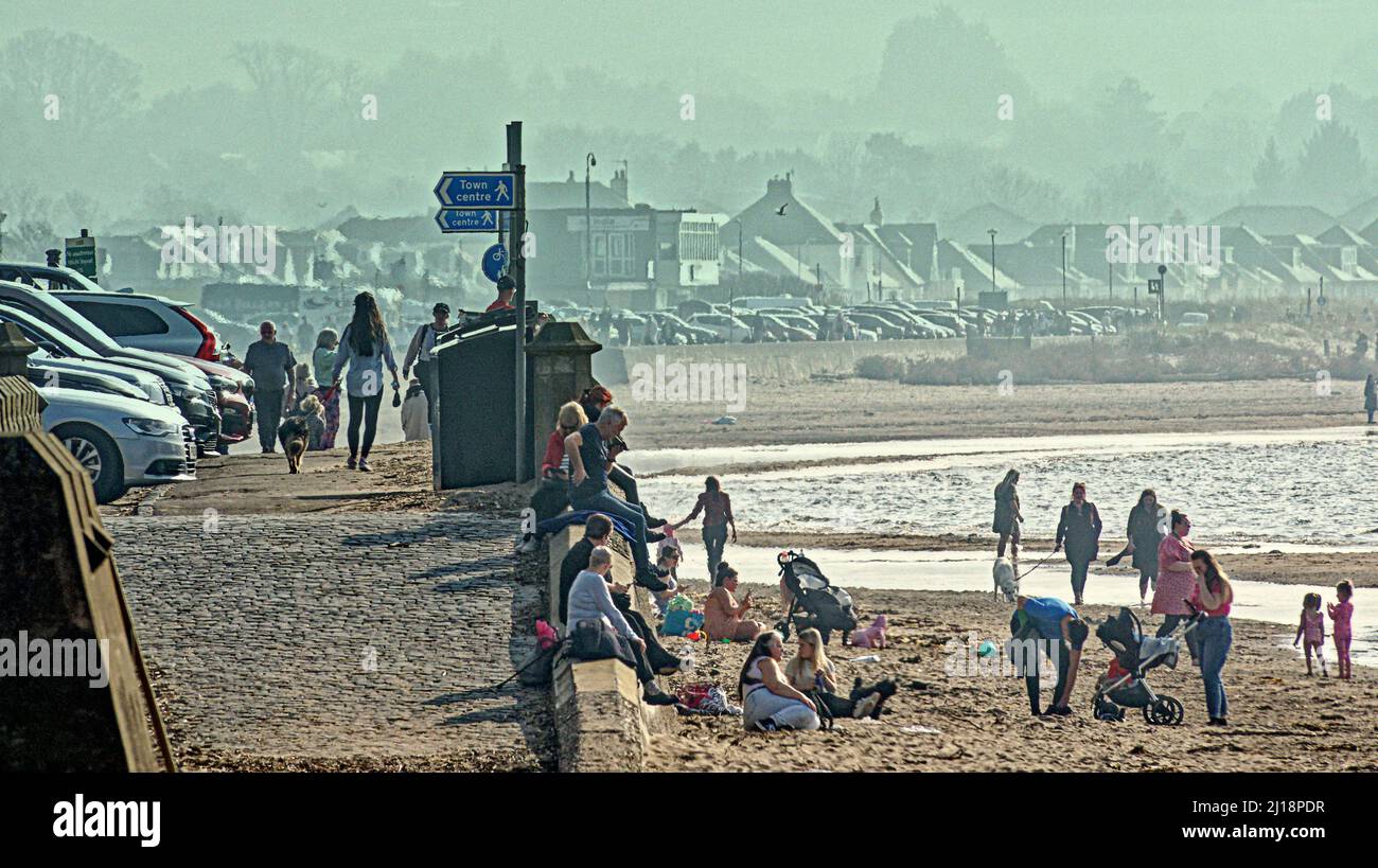 Ayr, Scotland, UK 23rd  March, 2022. UK  Weather: : Another Sunny day saw summer like weather with rising temperatures and a Sunny Ayr beach. Gerard Ferry/Alamy Live News Stock Photo