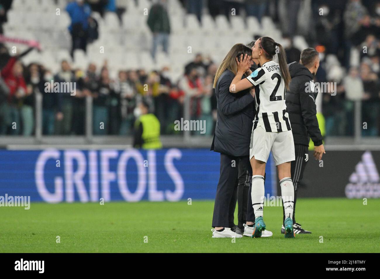 Agnese Bonfantini (Roma) and Stephanie Breitner (Fiorentina Femminile)  during ACF Fiorentina