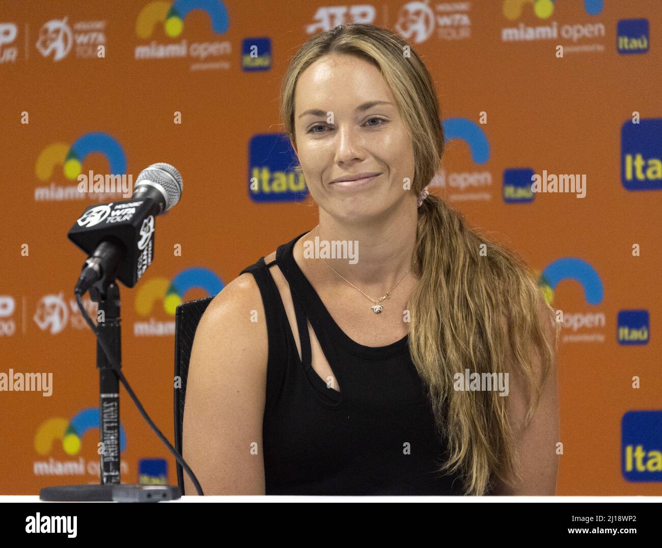 Danielle collins hires stock photography and images Alamy