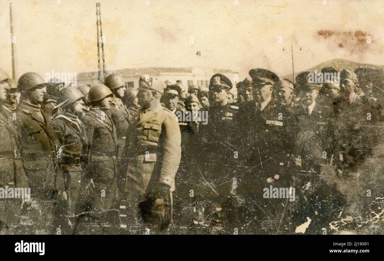 Fascismo - Duce Benito Mussolini truppe in rassegna Stock Photo